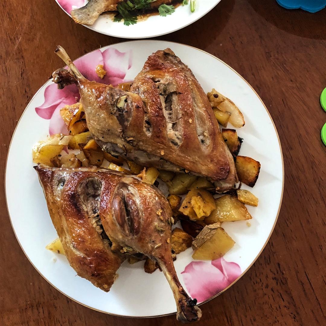 时蔬烤鸭腿
