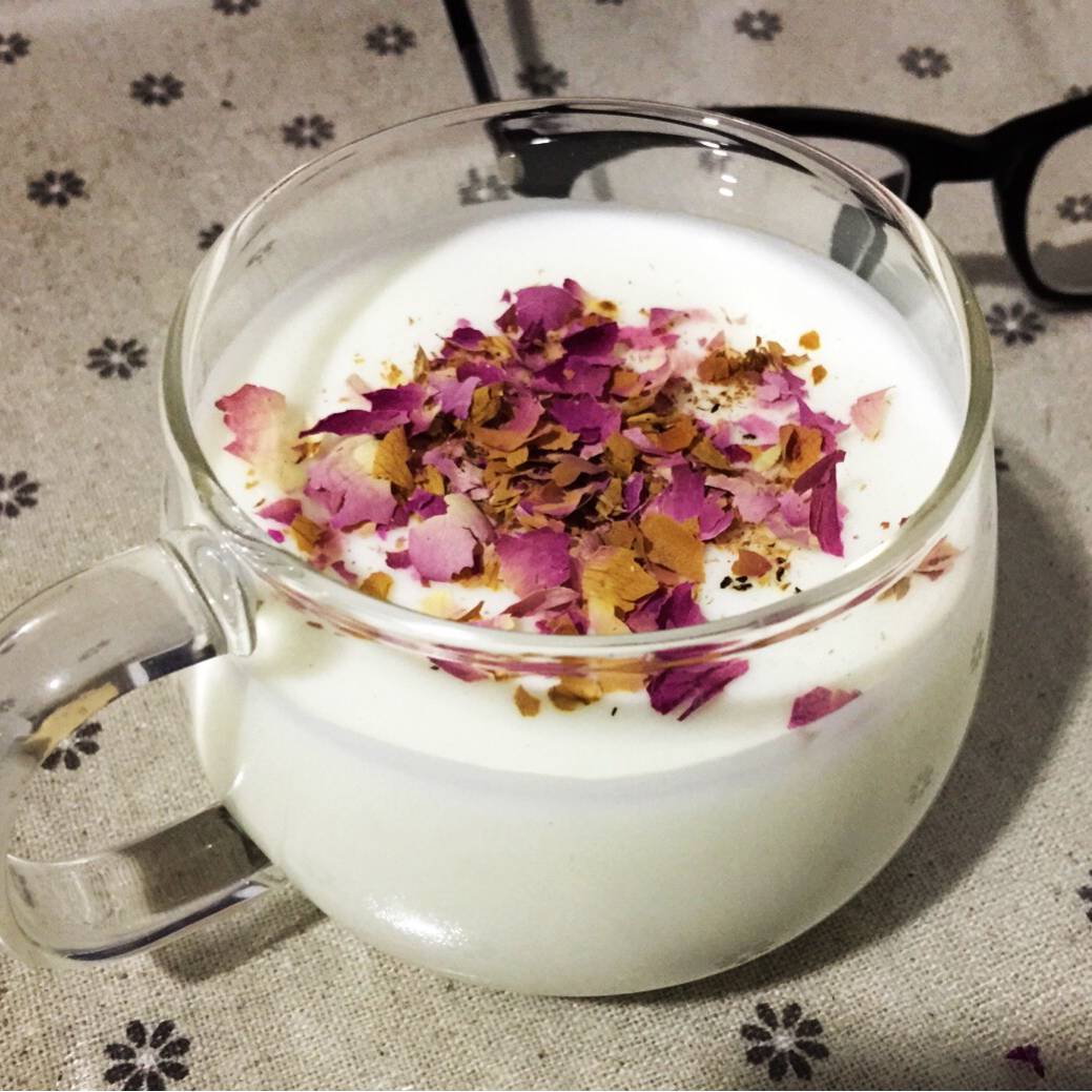 0孙馒头的明天更美好0做的玫瑰酸奶