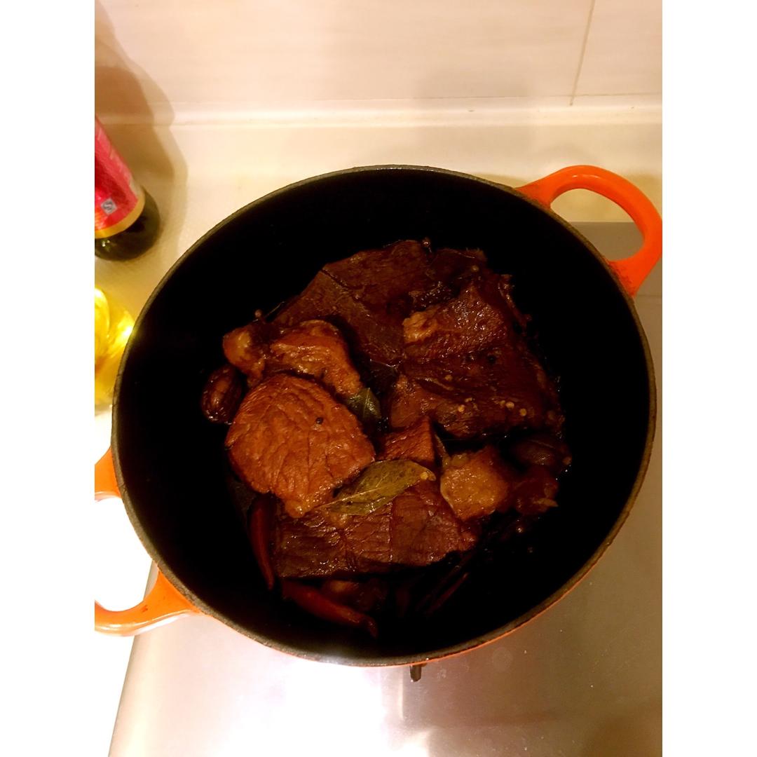 卤牛肉