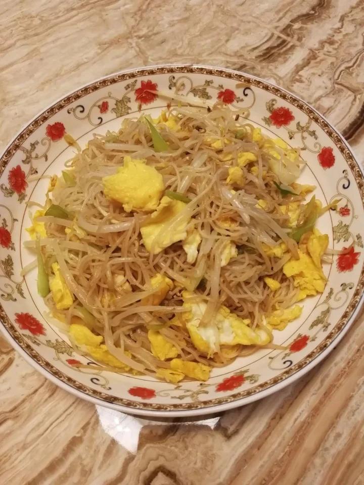 鸡蛋炒米粉，正确泡发干米粉，不碎、不坨、不粘锅、口感Q弹