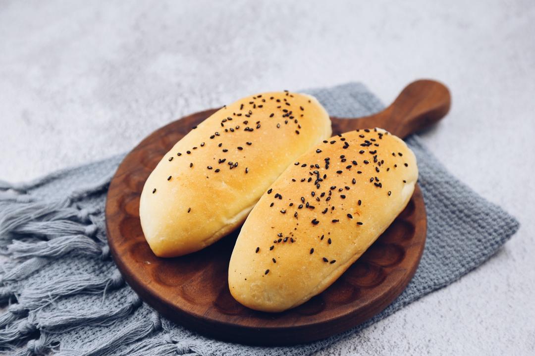 蜂香肉松面包