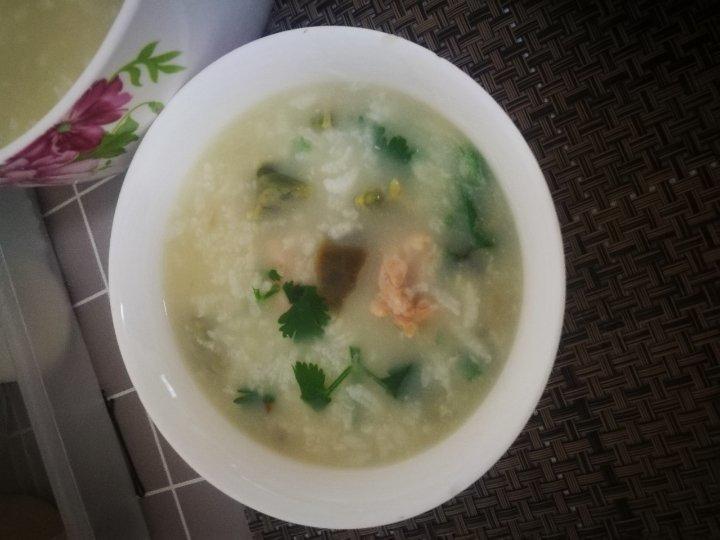 十五分钟快手之香滑皮蛋瘦肉粥(附五分钟电饭煲电压力锅更快捷方法)
