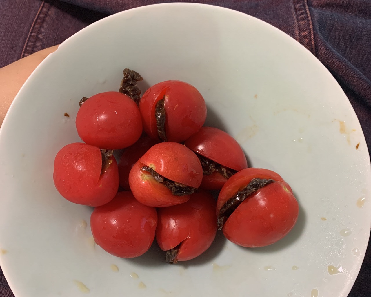 话梅番茄的做法 步骤1