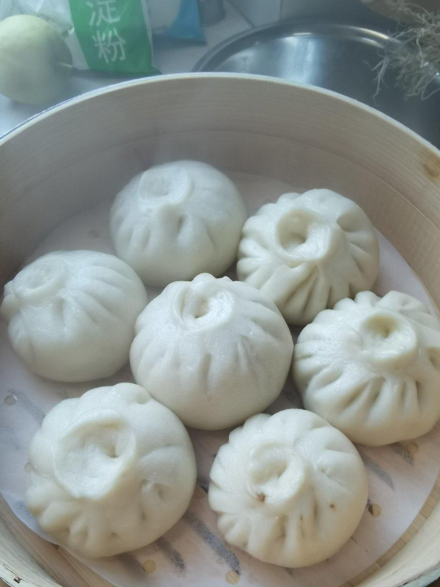 酱肉包子