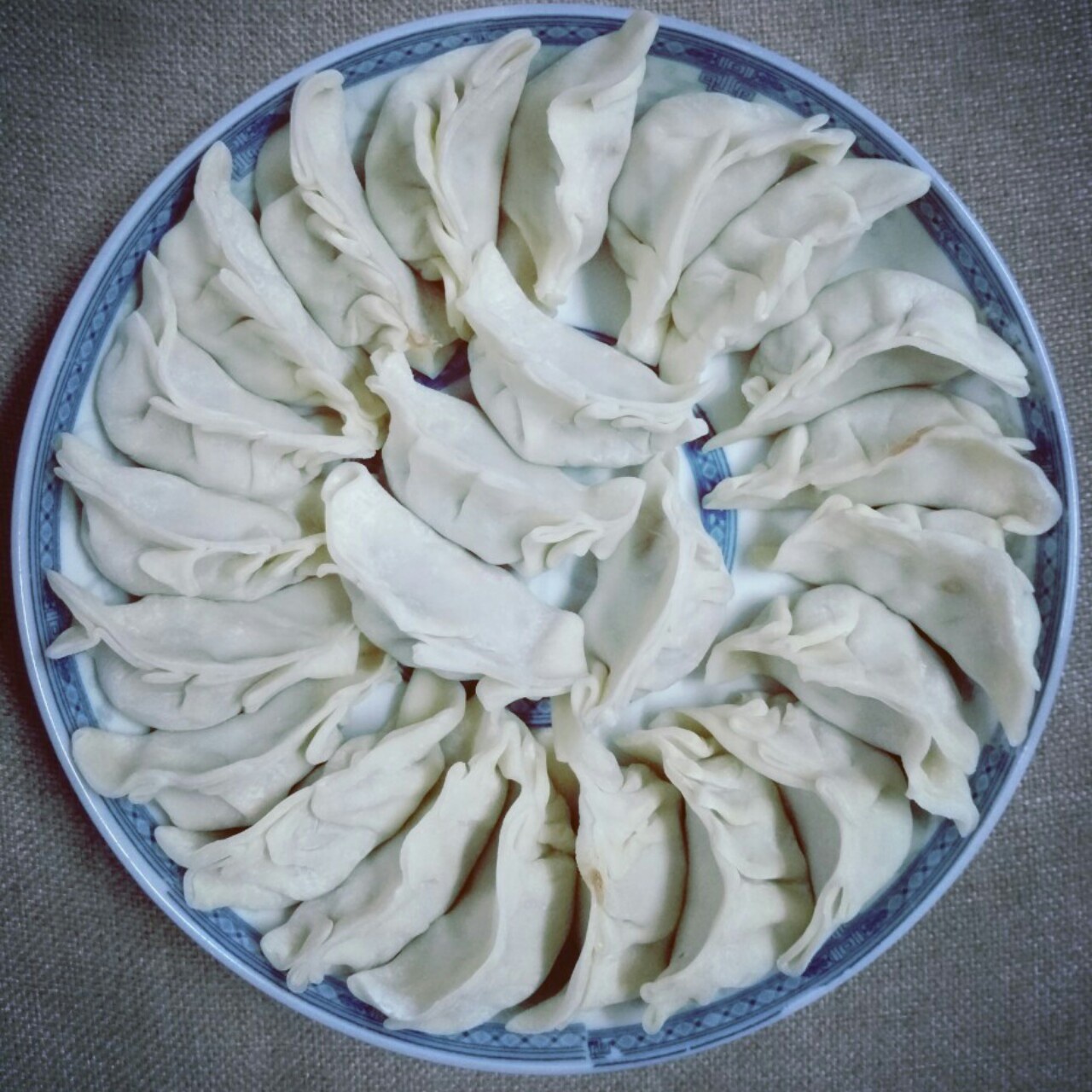 芹菜猪肉馅儿饺子