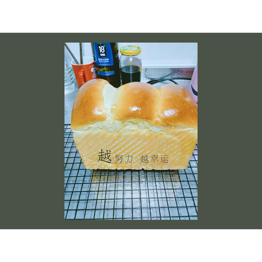 鲜奶油吐司