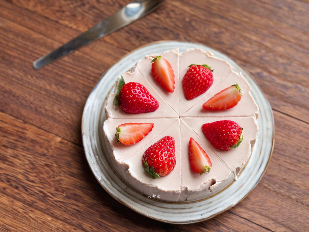 草莓巴巴露亚🍓