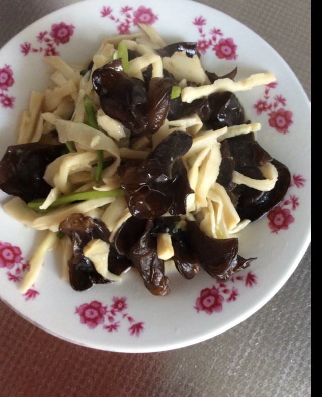 油泼笋片
