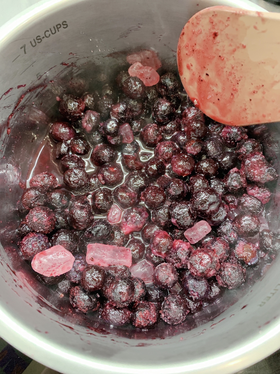 酸甜爆浆蓝莓果酱的做法 步骤3