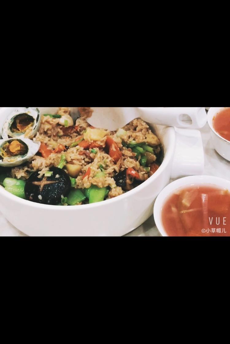 香菇腊肠土豆焖饭