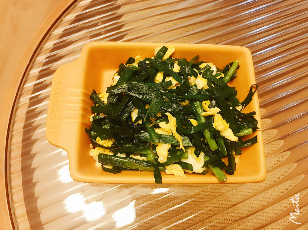 韭菜炒鸡蛋——三分钟快手下饭菜 掌握火候的秘诀