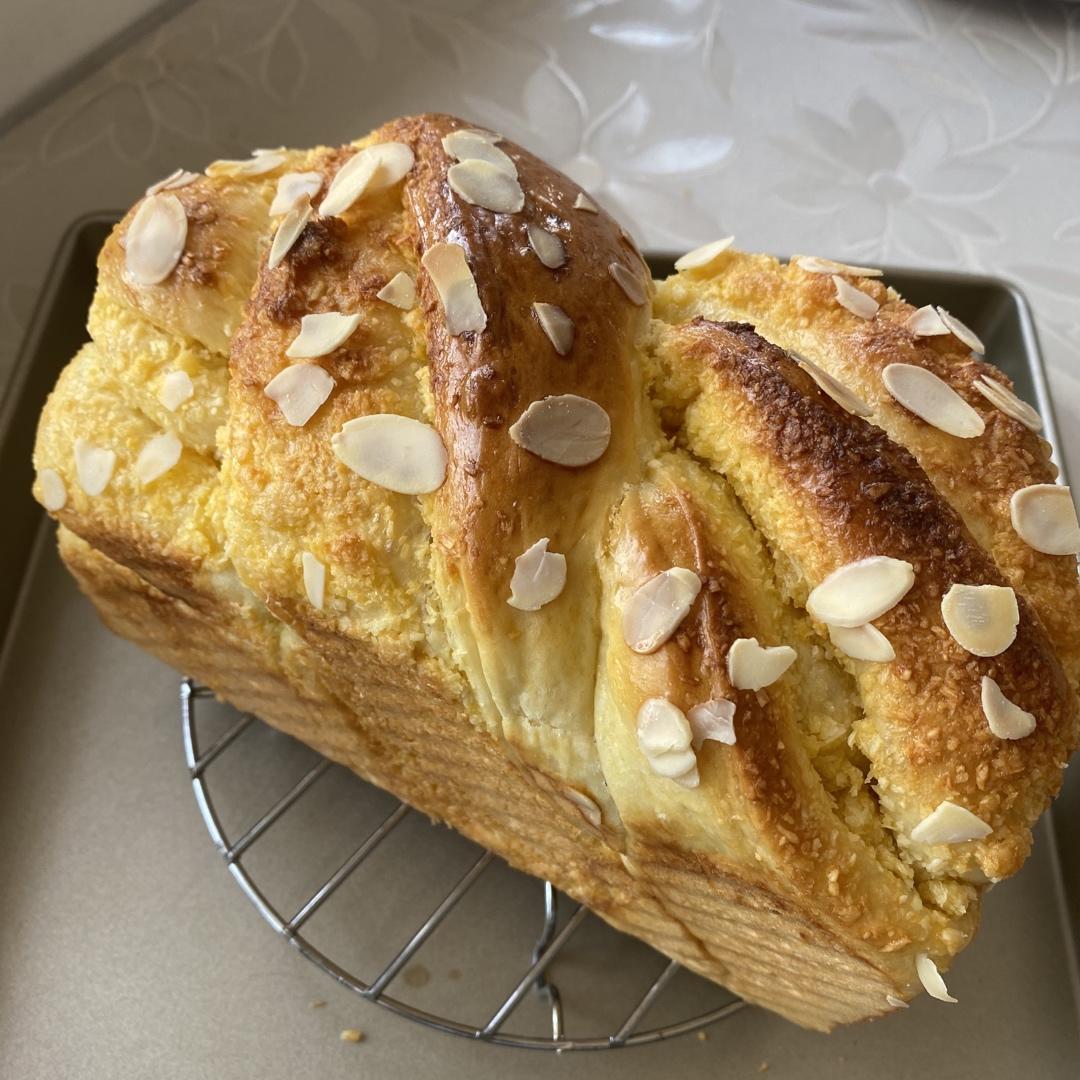 椰蓉吐司面包 Coconut Loaf