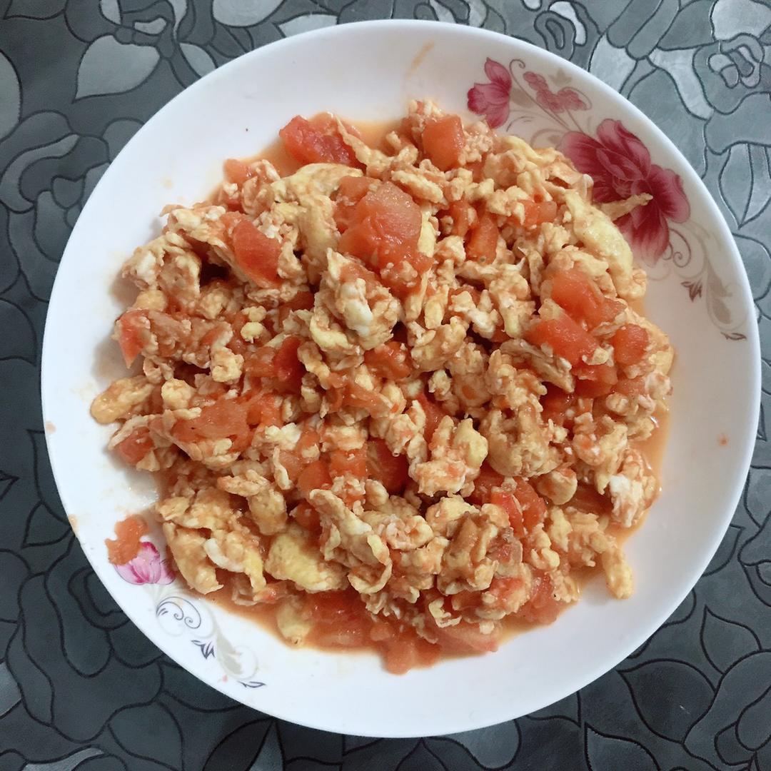 西红柿炒鸡蛋时，多加这一步，鸡蛋香嫩又入味