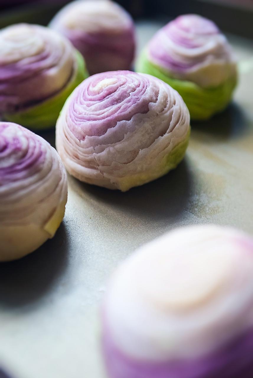 彩虹渐变蛋黄酥（无需揉出膜）