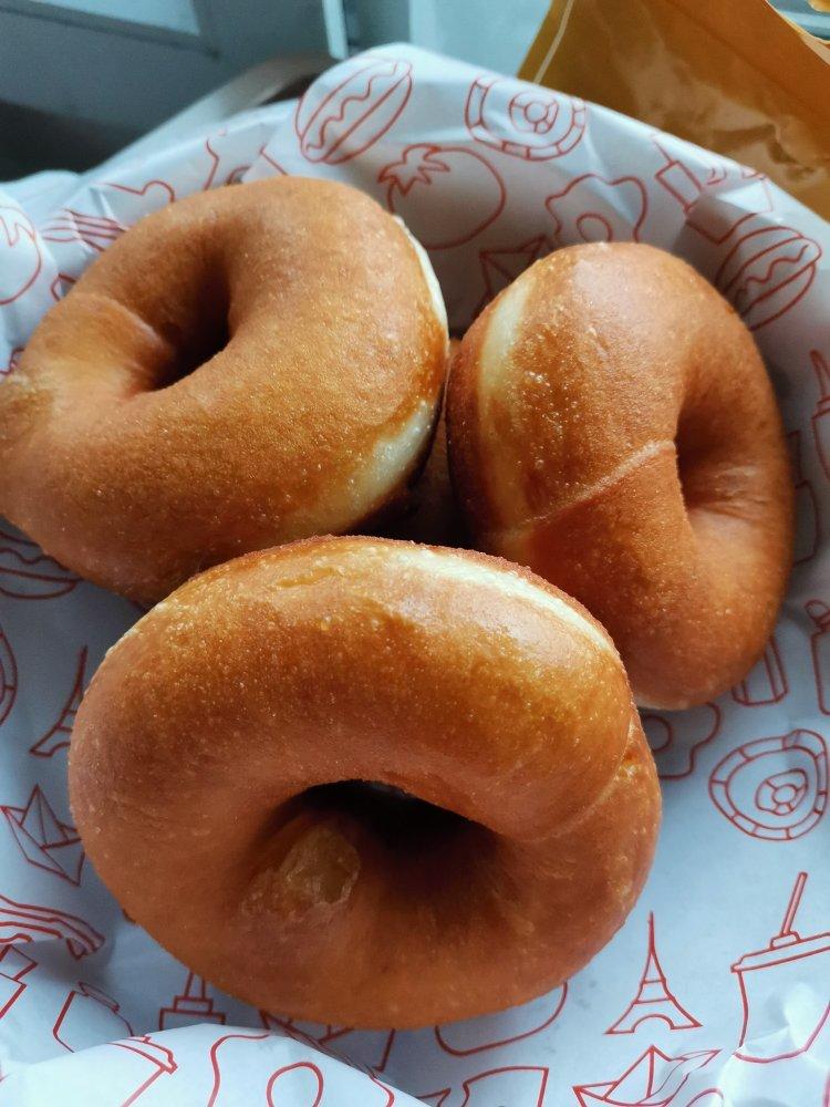 多拿滋甜甜圈&扭扭面包&豆沙面包