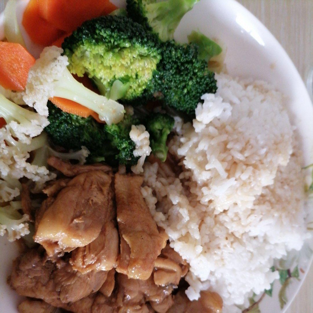 吉野家鸡肉饭+白菜鸡骨汤