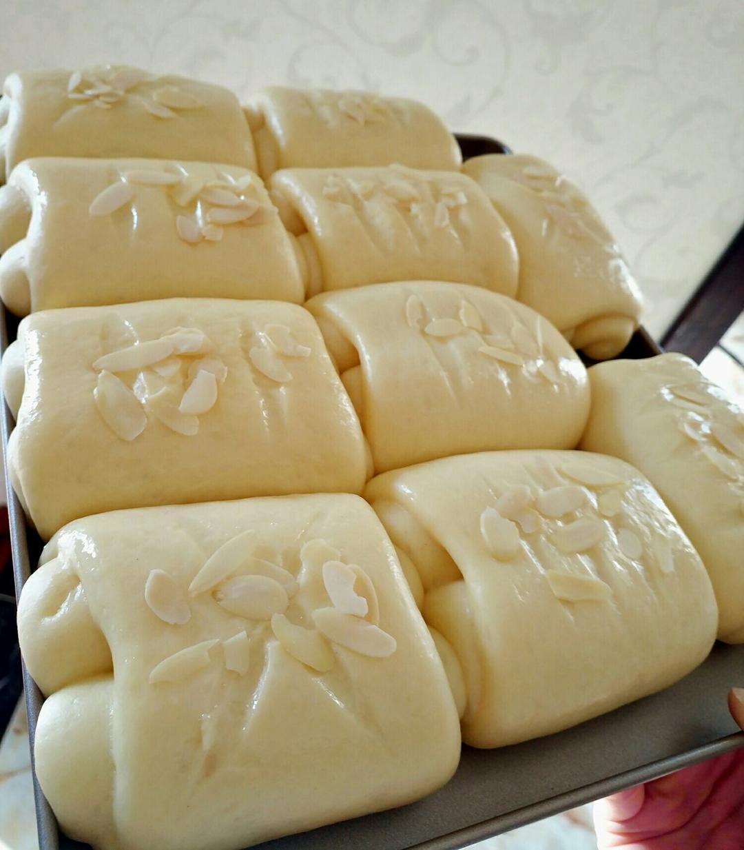 软到不知所措的牛奶卷