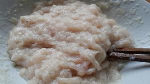 【米小料理】益母草鱼肉春卷的做法 步骤6