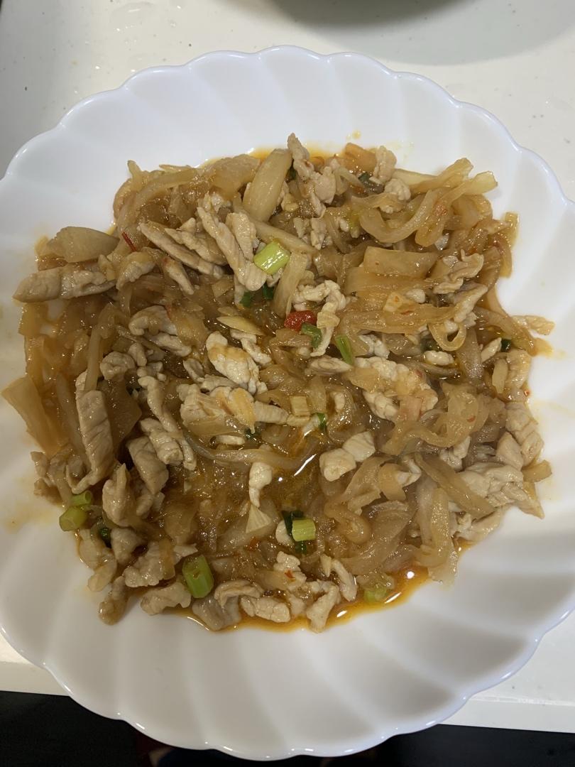 酸萝卜炒肉