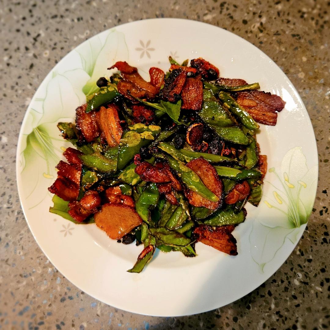 😍超好吃！还原费大厨辣椒炒肉！