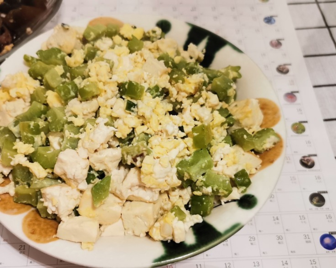 下火菜—苦瓜豆腐鸡蛋碎的做法