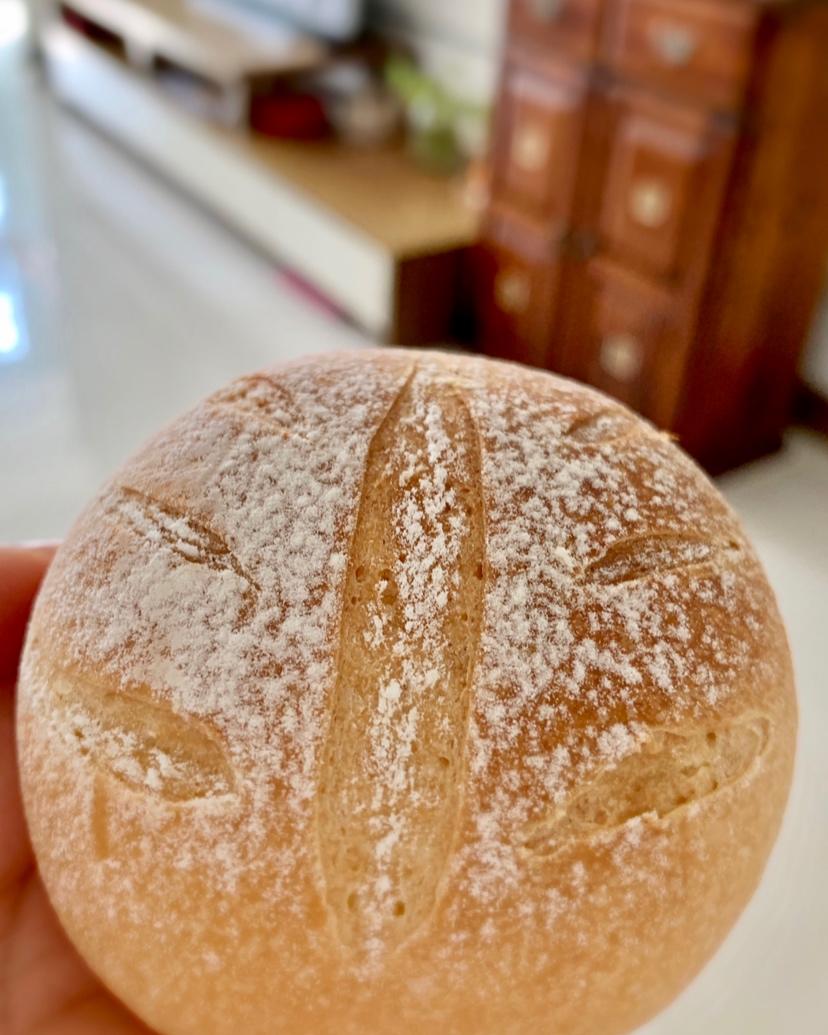 如棉花般松软的海苔肉松面包