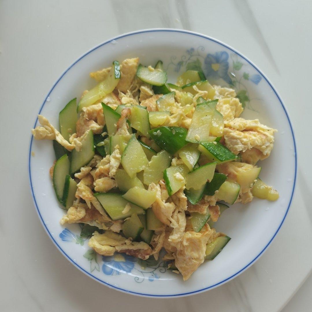 黄瓜炒鸡蛋 （青瓜炒鸡蛋）