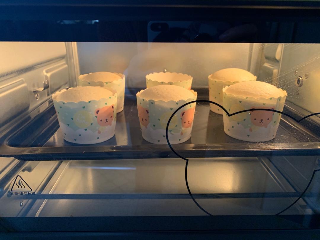 纸杯蛋糕 8寸戚风蛋糕的量