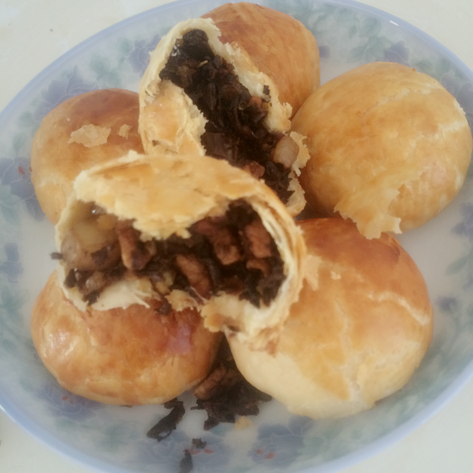 苏式梅干菜鲜肉饼