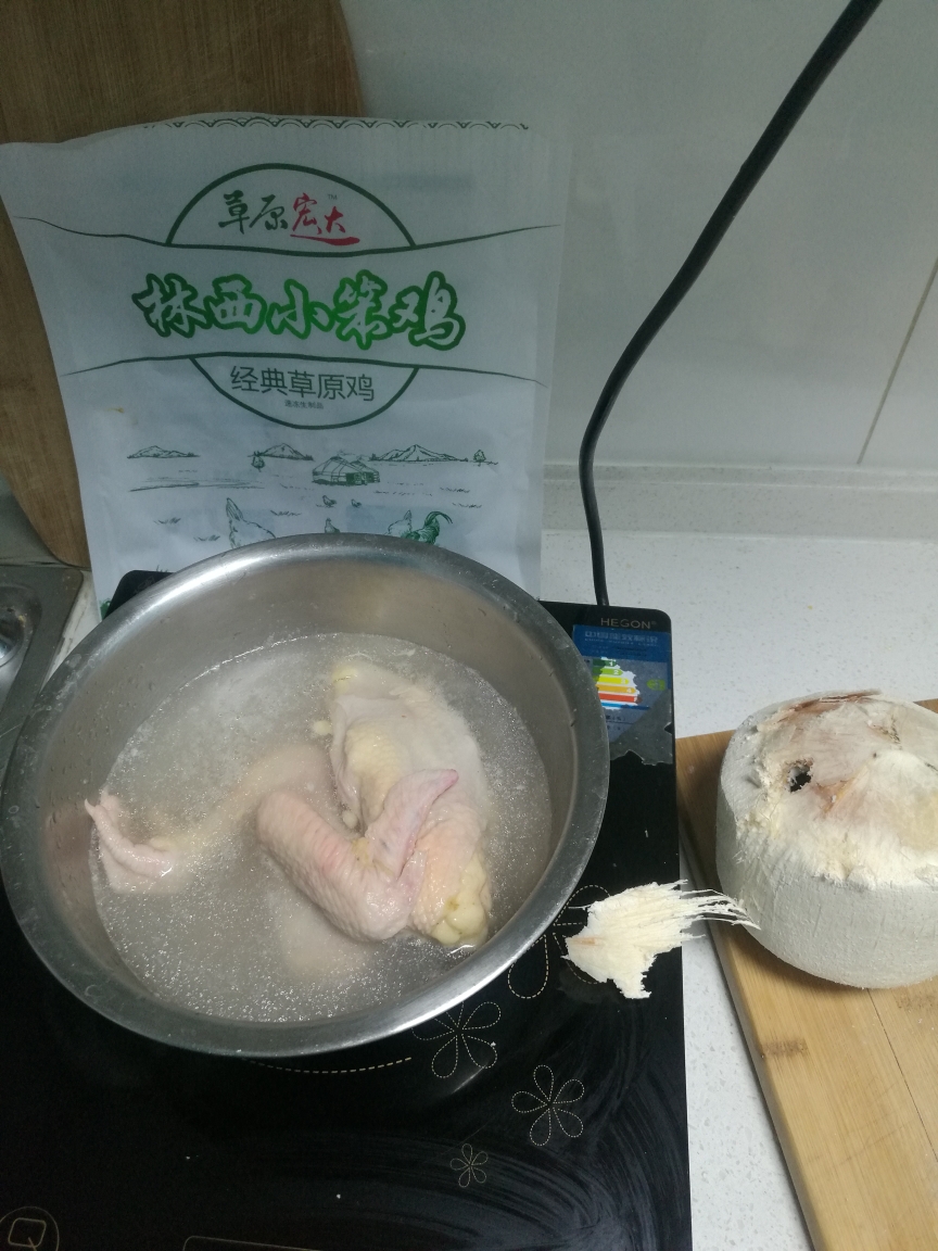 椰子鸡的做法 步骤1