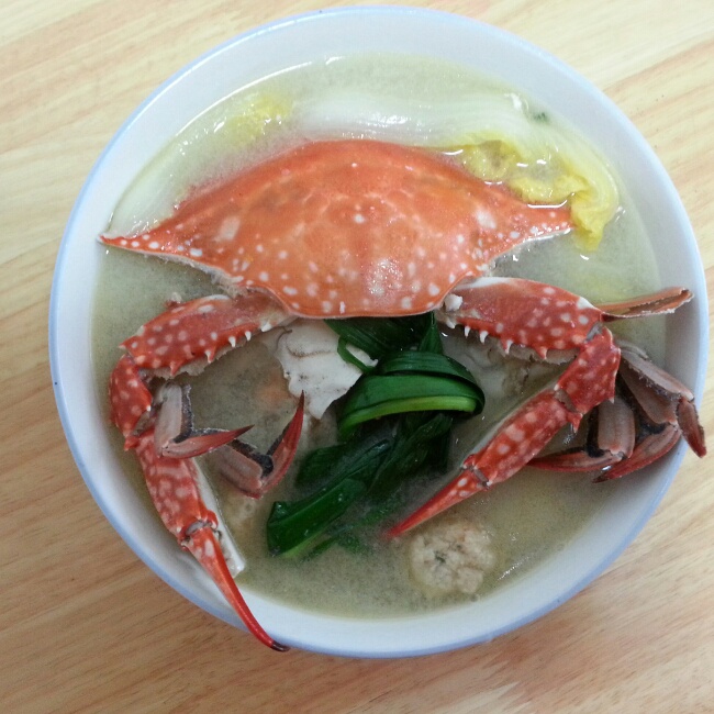 琳子爱妮子做的螃蟹白菜汤