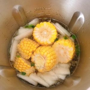 冬瓜玉米汤的做法 步骤2