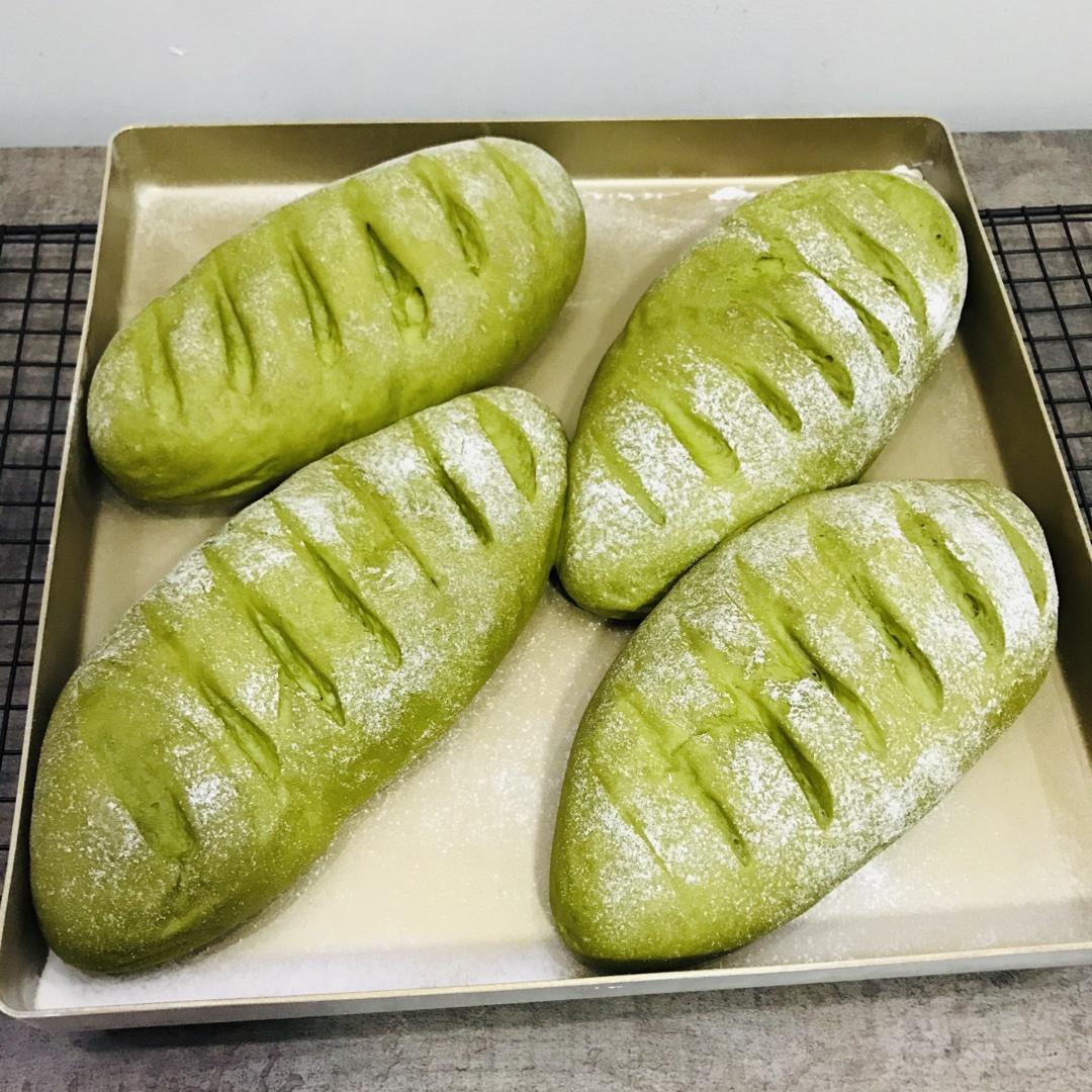 抹茶蜜豆软欧包