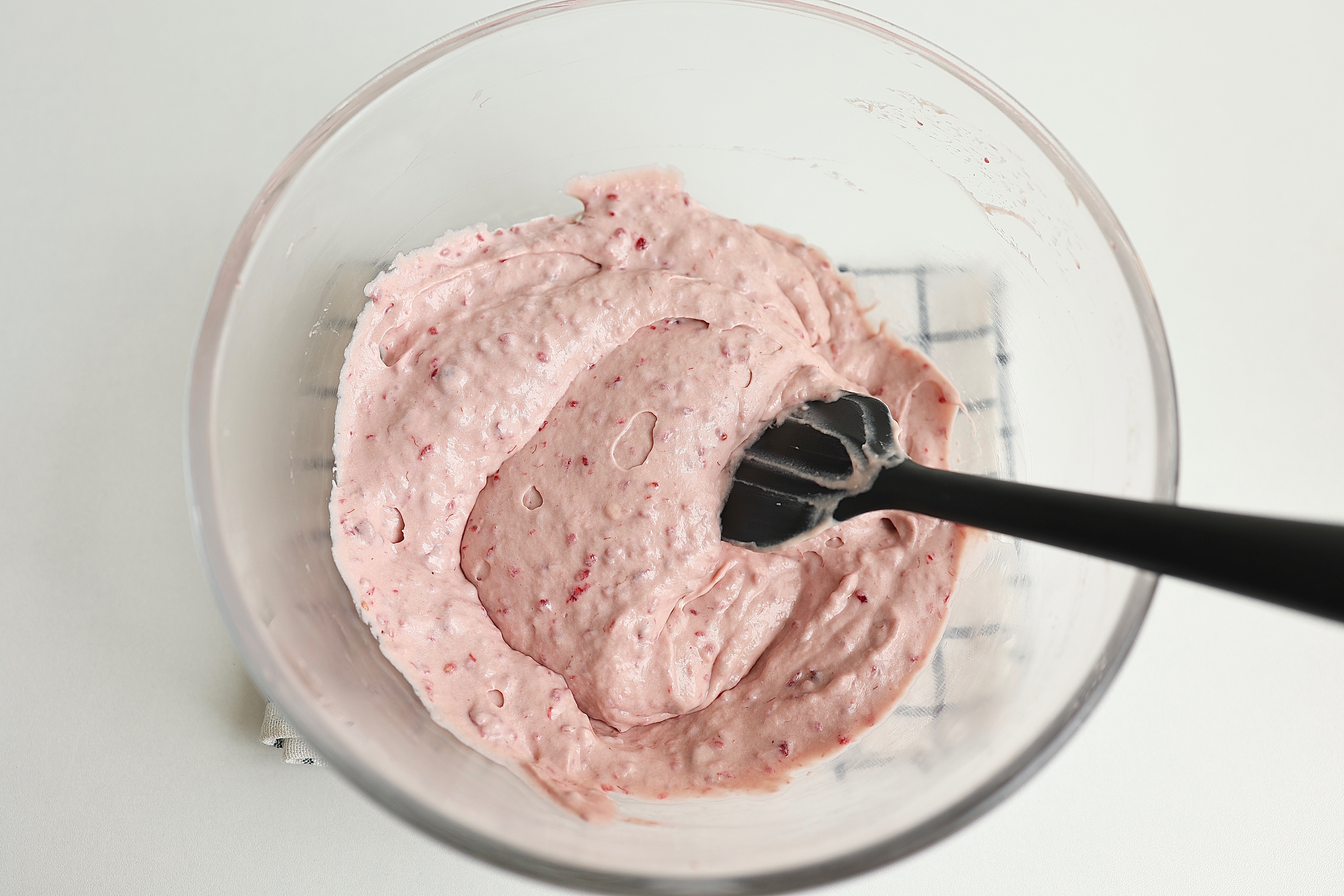 覆盆子/树莓脆皮冰淇淋🍦/高颜值少女心的做法 步骤14