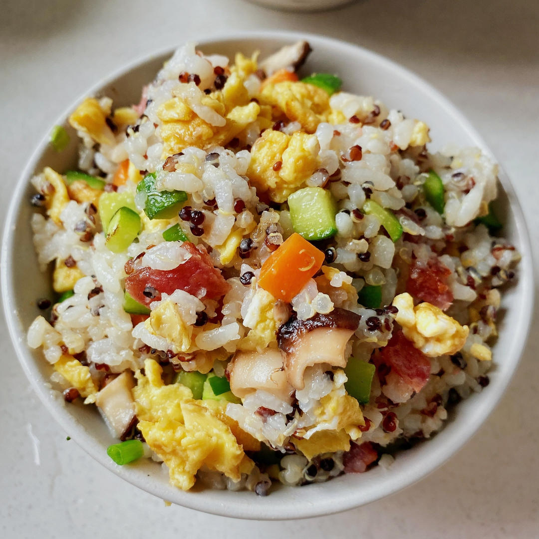 营养美味低热量：西兰花蛋炒饭