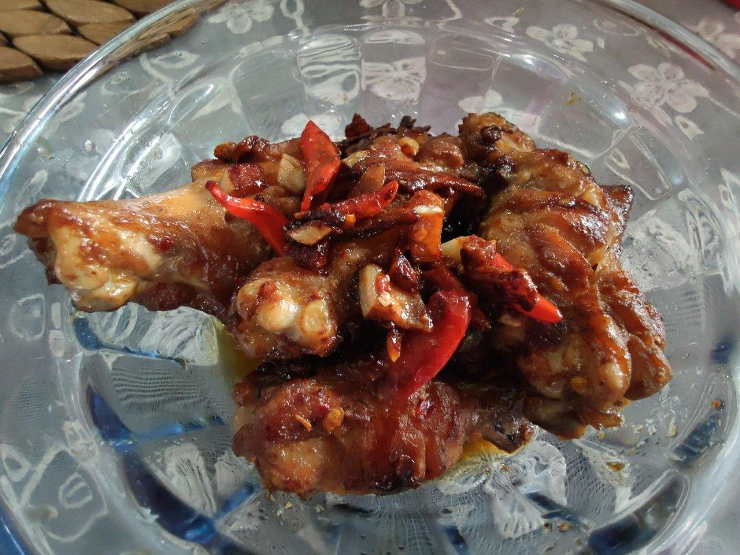 蒜香烤鸡翅根