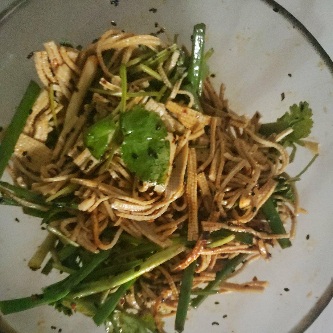 炝拌干豆腐丝