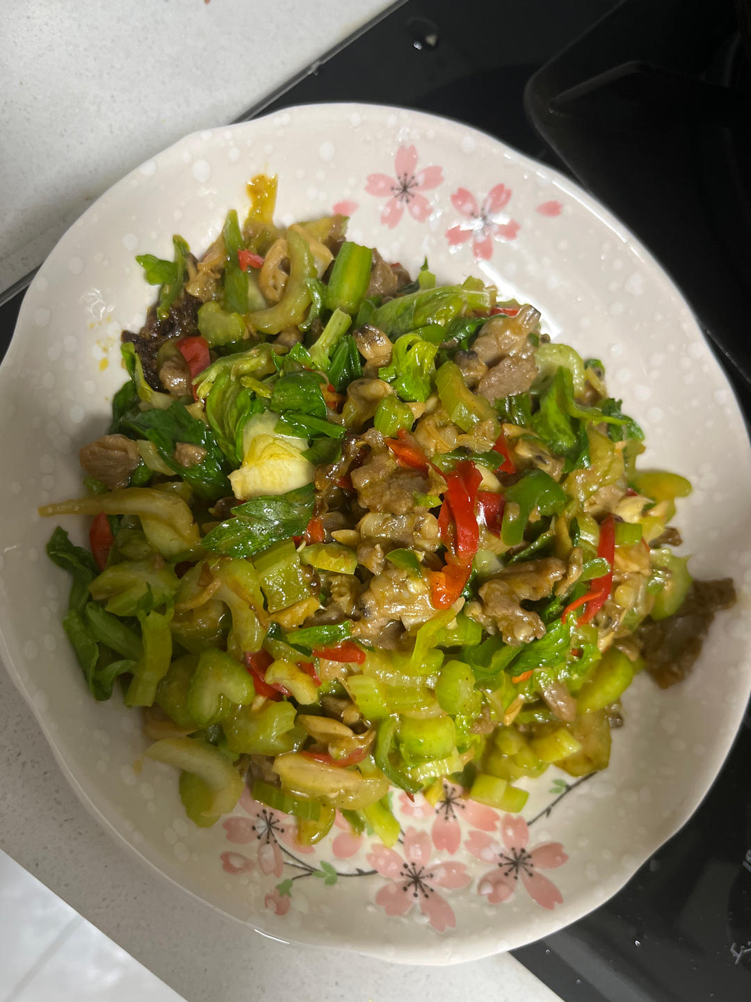 很嫩的小炒芹菜黄牛肉