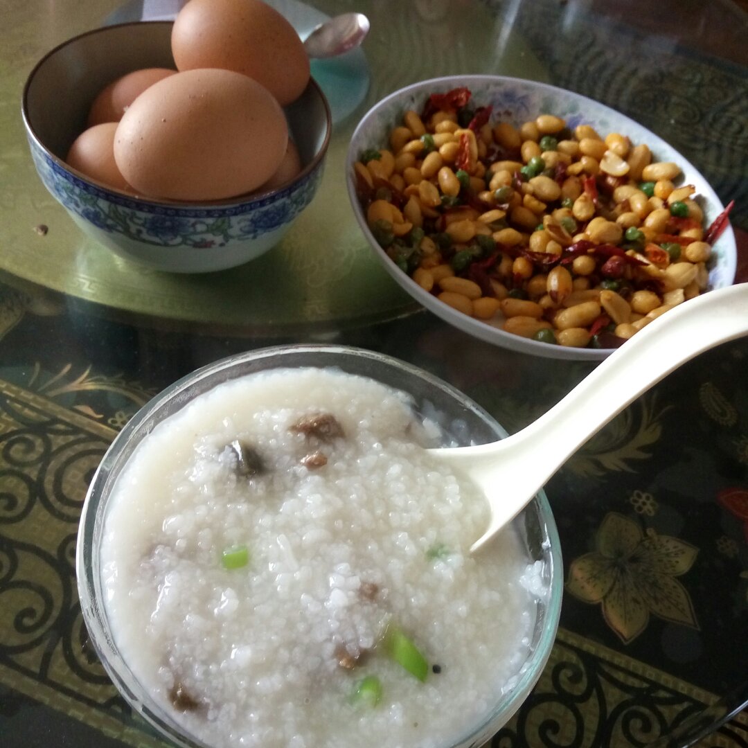 十五分钟快手之香滑皮蛋瘦肉粥(附五分钟电饭煲电压力锅更快捷方法)