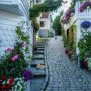 人生一世吃穿二字