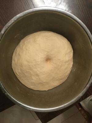 奶香椰蓉面包的做法 步骤3