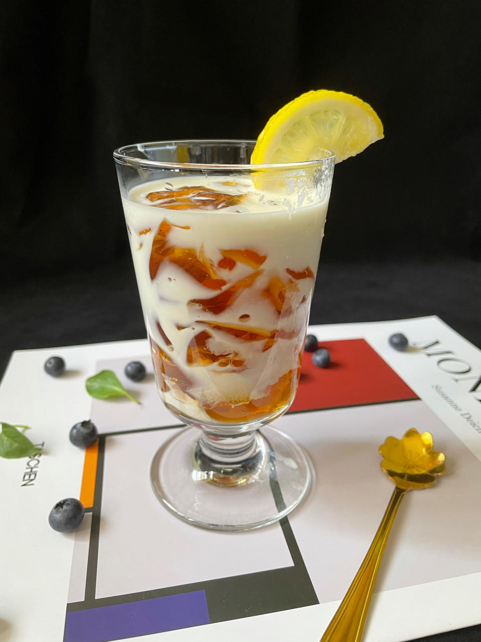 柠檬红茶冻撞奶