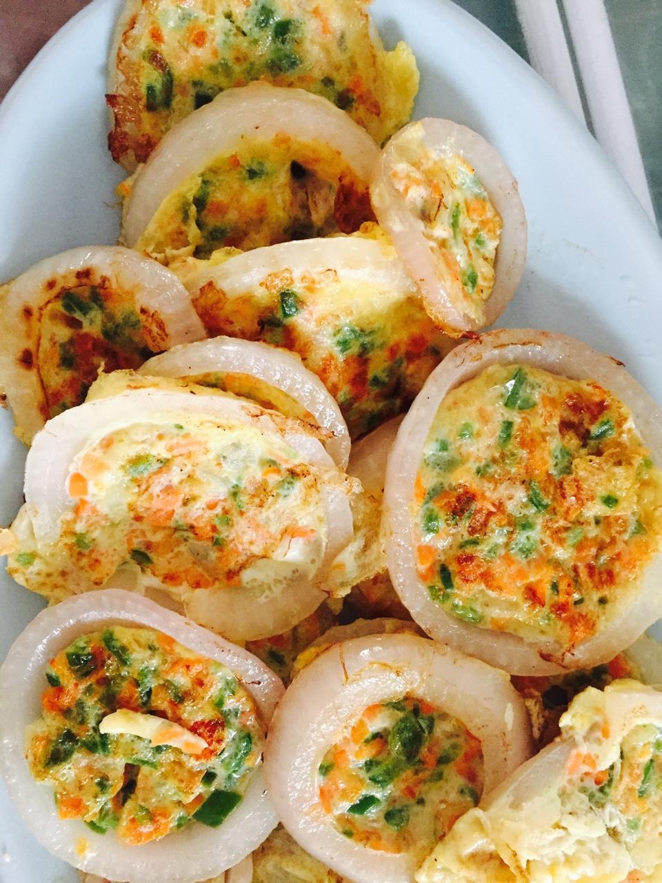 赞                  洋葱圈蛋饼              鸡蛋,玉米淀粉,胡萝卜