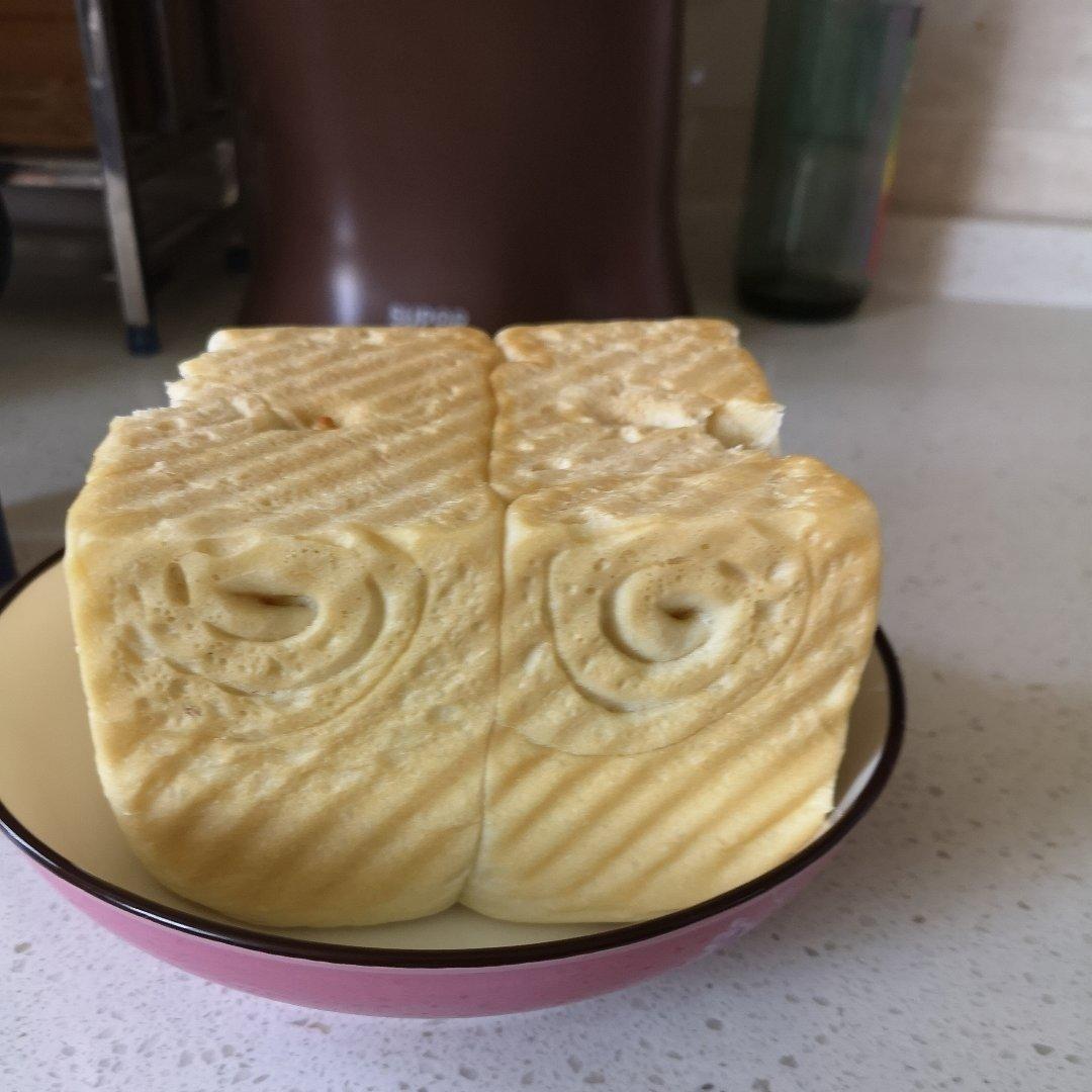 吐司，奶香手撕面包，超级香浓