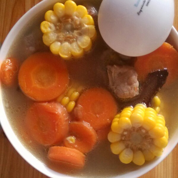 玉米胡萝卜炖排骨