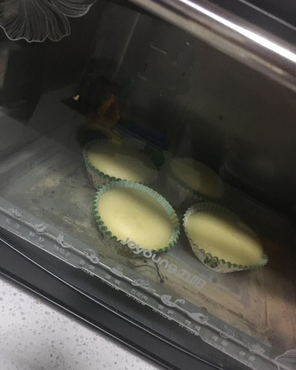 海绵纸杯蛋糕