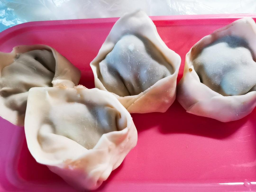 上海荠菜大馄饨