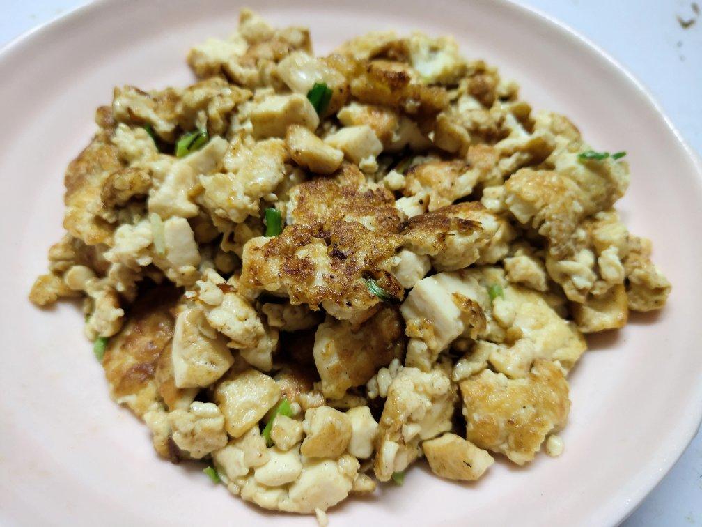 鸡蛋滑豆腐碎