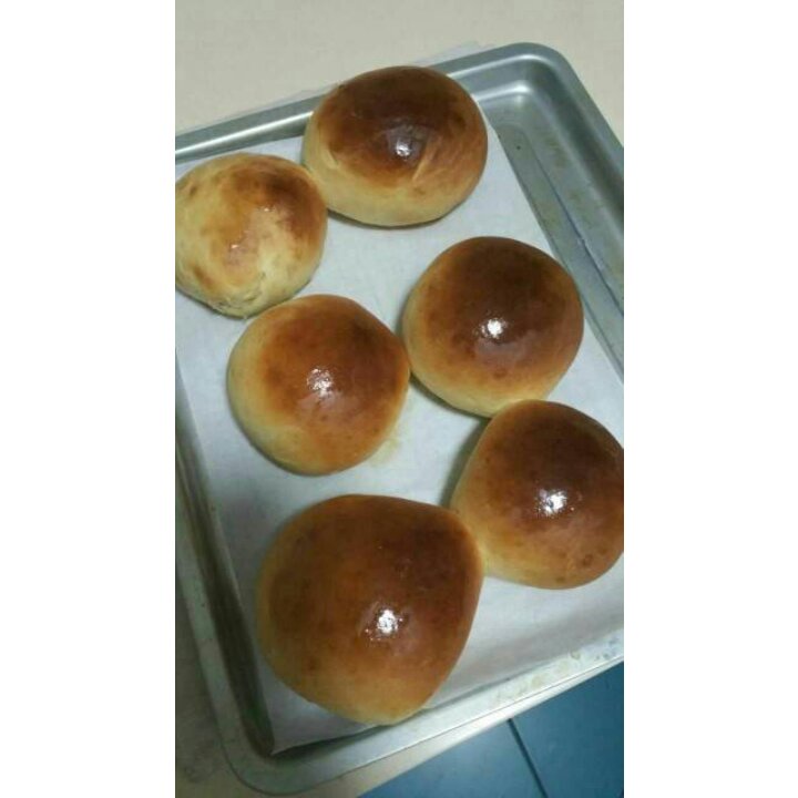巨蛋牛奶面包