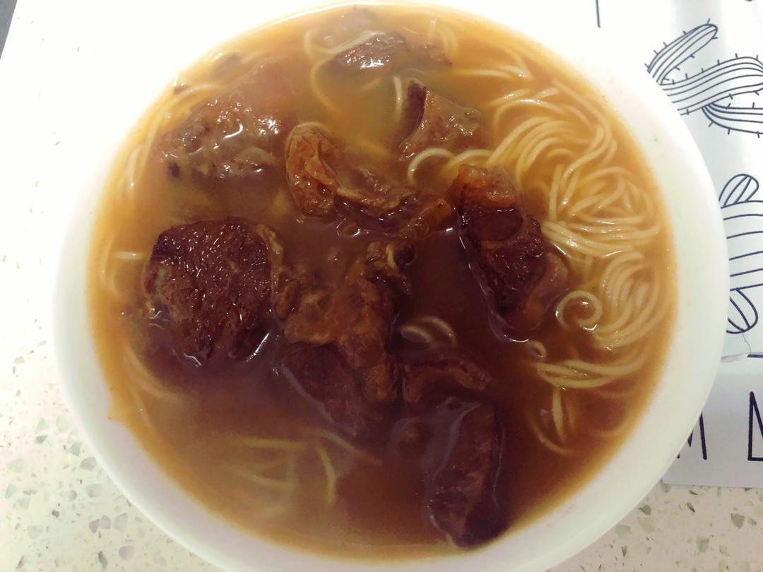 红烧牛肉面